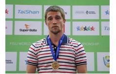 Артем Манасов стал чемпионом мира по греко-римской борьбе среди студентов