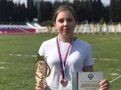 Первокурсница победила на первенстве России по стрельбе из блочного лука