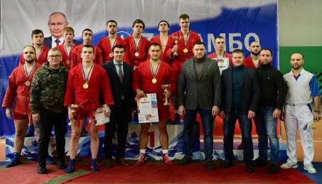 Пять борцов академии попали на пьедестал почета Всероссийских соревнований по самбо