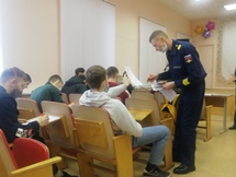 Студенты ВЛГАФК встретились с представителями пункта набора на военную службу
